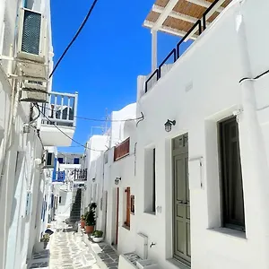 Aniko White Alley , Mykonos Town Greece